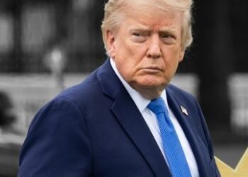 Trump threatens tariffs on Canadian cars