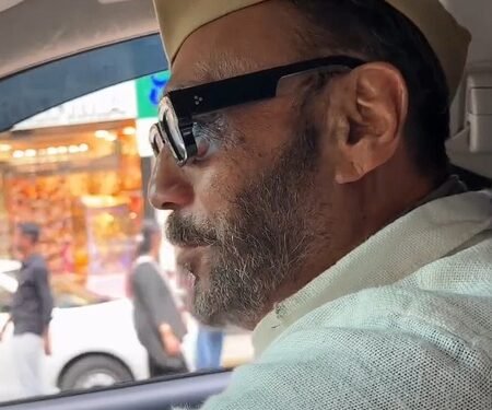 Jackie Shroff drives Anupam Kher around Lokhandwala after 30 years, Duo recall ‘Ram Lakhan’ days