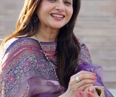 Bhagyashree decodes science behind Ganga ghats: ‘Stories from our grandparents were not just mythological tales’