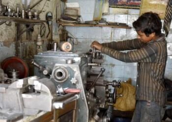 Juvenile rehabilitation in Pakistan remains law with little effect: Report