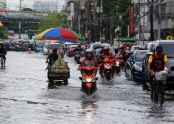 Philippine health authorities warn of water-borne diseases amid floods