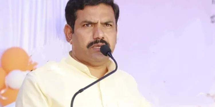 ‘Four farmers died by suicide in August alone’: B.Y. Vijayendra targets Karnataka govt