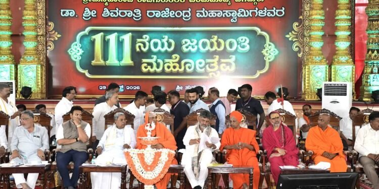 Chaturmasya celebrations: Datta Vijayananda Tirtha Swami attends 111th birth anniversary of Suttur seer