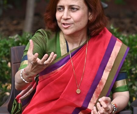 Sajid Rashidi criticises Gitanjali Angmo over Vande Mataram remarks, BJP lends support