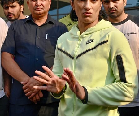 Delhi HC seeks WFI stand on Vinesh Phogat’s plea against show-cause notices