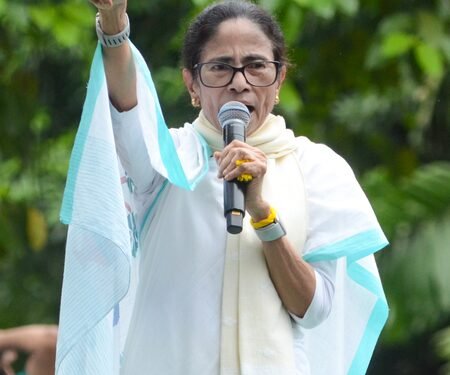 Former Bengal CM Mamata Banerjee threatens to stage protests in front of BJP leaders’ houses in Delhi
