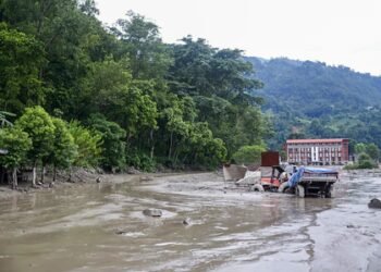 Nepal: Chameliya River blockage risk subsides as landslide debris washes away