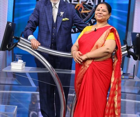 Amitabh Bachchan reveals he has never made tea for wife Jaya Bachchan