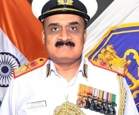 Surgeon Vice Admiral Manish Honwad assumes charge as chief of Armed Forces Medical College
