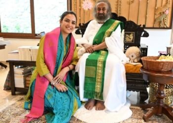 Jasmine Bhasin meets Sri Sri Ravi Shankar, says invitation came when her ‘soul needed it the most’