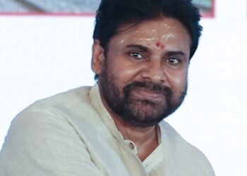 Kamal Haasan, Ram Charan, Allu Arjun & others wish Pawan Kalyan as he turns 55