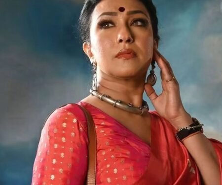 Rituparna Sengupta praises PM Modi for honouring Uttam Kumar on his birth centenary