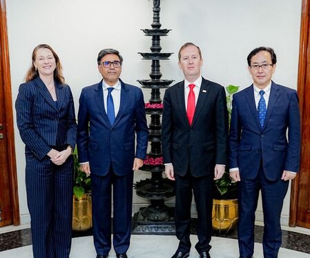Quad reviews security, tech cooperation