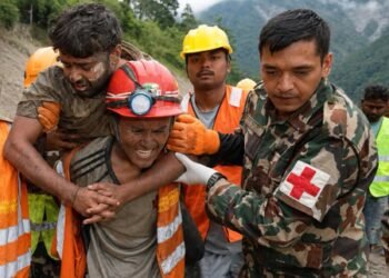 Nepal: Successful rescue operation at flood-hit hydro tunnel brings new hope to other anxious families