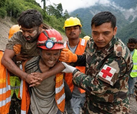 Nepal: Successful rescue operation at flood-hit hydro tunnel brings new hope to other anxious families