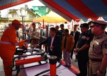 Sikkim CM flags off NDRF mountaineering expedition ‘Shikhar’ to Mt Jongsong