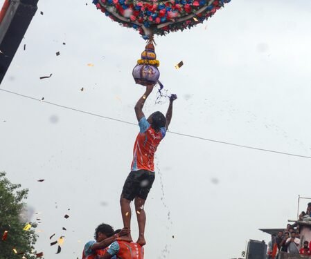 Tragic accidents mar Dahi Handi celebrations in Mumbai and Pune; 2 killed, over 110 injured (Ld)
