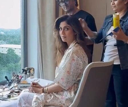 Shilpa Shetty asks ‘Binge or Cringe’ as she groves to Dulhe Ka Sehra Suhana Lagta Hai from Dhadkan