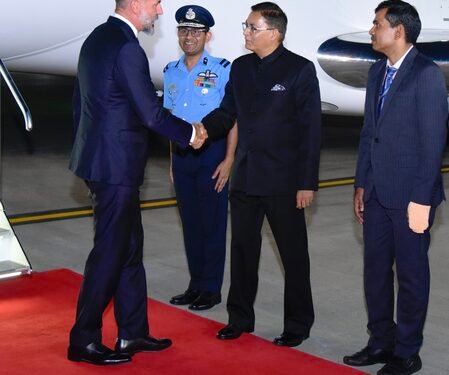 Prince Rahim Aga Khan V arrives in India for week-long visit
