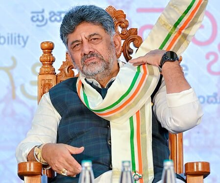K’taka’s new Vande Mataram protocol: Full song for national programmes, two stanzas for state govt events