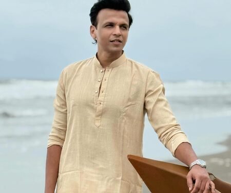 Abhijeet Sawant: Having my daughters accompany me on a song for Bappa is Bappa’s divine coincidence