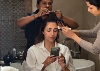 Malaika Arora recreates ‘Chaiyya Chaiyya’ magic, says ‘Some things never get old’