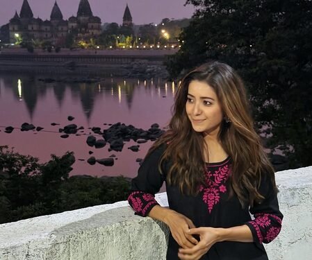 Asha Negi on Rohit Roy’s ‘dustbin medium’ remark: What type of frustration have they experienced?