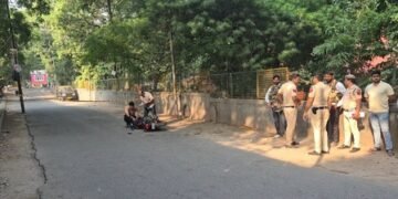 Delhi horror: Minor girl gang-raped by men posing as cops near Kalkaji Mandir; one arrested