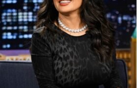 Salma Hayek says Prince would ask her to make scrambled eggs