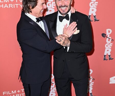 Tom Cruise poses with David Beckham, Prince and Princess of Wales at ‘Digger’ premiere