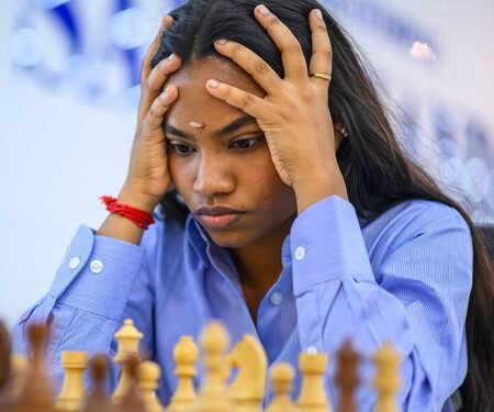 FIDE Chess Olympiad: Gukesh, Praggnanandhaa win as India beat England in Round 7