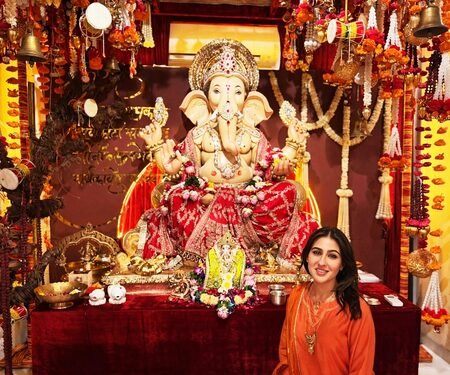Sara Ali Khan visits Nidhi Dutta’s family Ganpati on last day