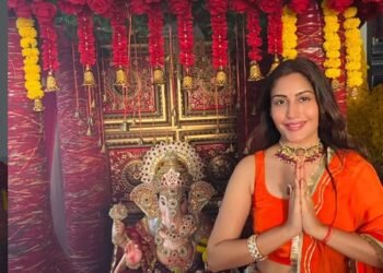Surbhi Chandna bids an emotional goodbye to Bappa, shares glimpses from visarjan celebrations