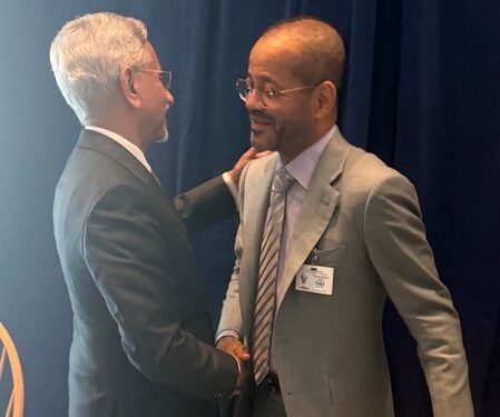 EAM Jaishankar meets foreign ministers of Iran, Oman at epicentre of gulf crisis for updates