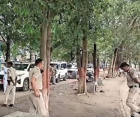 Patna coaching centre teacher accused of misconduct with student, uproar erupts