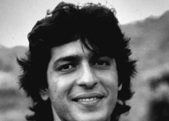 Ananya Panday says ‘Happy birthday handsome’ as dad Chunky Panday tuns a year older