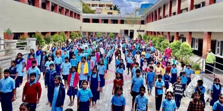 Karnataka teachers to use ‘Tr.’ prefix before names: D.K. Shivakumar