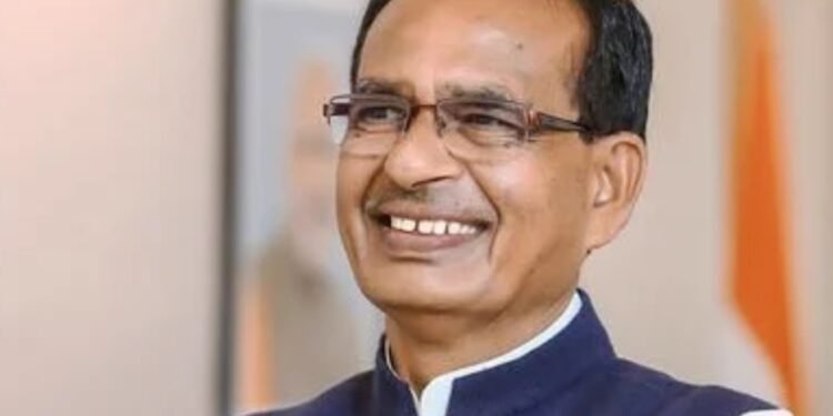 Shivraj Singh Chouhan visits flood-hit Bihar, assures Centre’s support