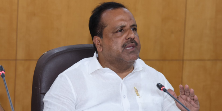 ‘Chhatron Ki Goonj’ row: K’taka minister Khader says Congress does not engage in anti-national activities