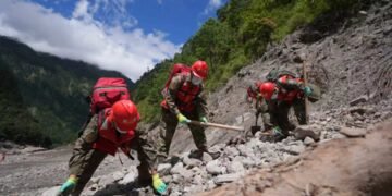 Tibetan administration calls for urgent rescue, relief work in quake-hit Tibet