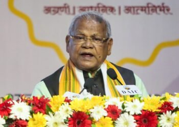 Bihar: Manjhi suggests use of seized liquor for sanitiser production