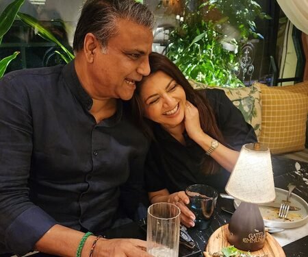 Bhagyashree enjoys date night with hubby Himalaya Dassani re kindle the joys of a relationship