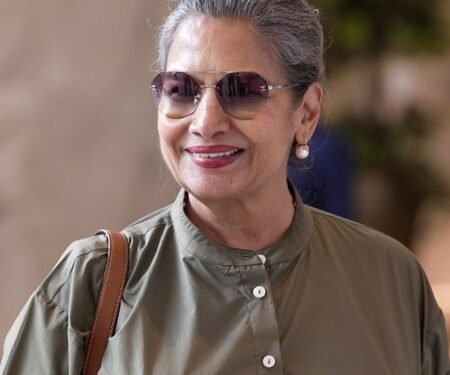 When Shabana Azmi called out woman for apologizing for their success