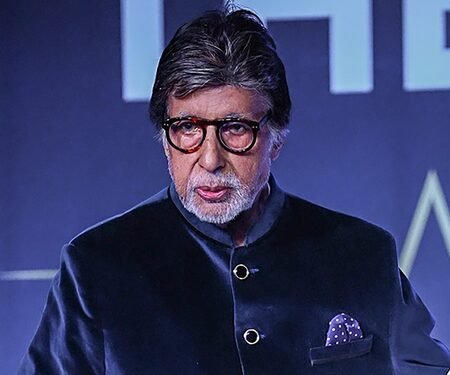 Amitabh Bachchan recalls struggling days, says producers feared no heroine would work with him