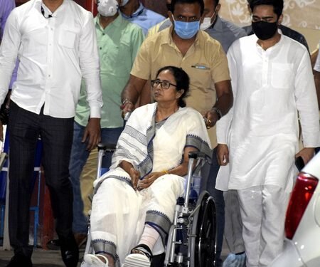 Mamata’s 2021 ‘Khela Hobe’ leg injury returns to Bengal politics, now over medical records