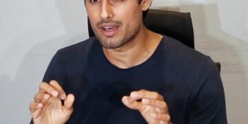 Delhi court issues bailable warrant against YouTuber Dhruv Rathee in 2018 defamation case