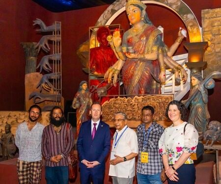 US, Canadian leaders greet on Navaratri