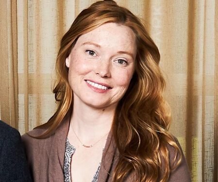 Samantha Sloyan says Mike Flanagan crafts fully-rounded, imperfect human beings
