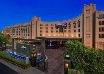 FSSAI issues notices to Radisson Blu Delhi operator, Flipkart and BigBasket over food safety violations