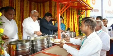 Gujarat expands subsidised meal scheme to 394 centres, targets 45,000 workers daily